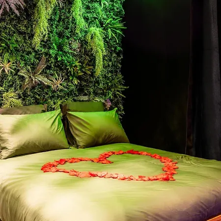 Appartement Grotte Eclosia - Romantique - Balneo - Bord De *